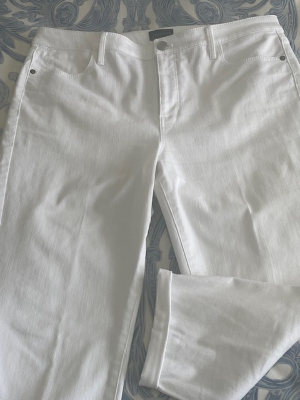 Talbots White Cropped Jegging